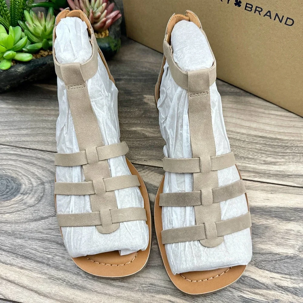 NIB Lucky Brand Benecia 8M Leather Flat Gladiator Sandals Dune - Picture 2 of 11